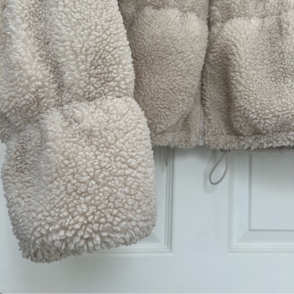 H&M Padded Teddy Bear Jacket Cropped Medium Light Beige - Picture 7 of 12